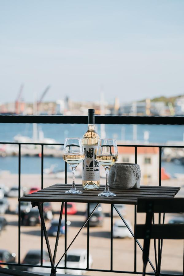 Апартаменты Luxury Port View Лаврион Экстерьер фото